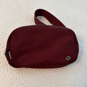 Lululemon NWT Red Merlot Everywhere Belt